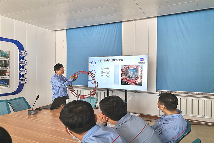 3BE757DBB08F65E8E36F777D37C_3A112210_22E72.jpg?e=